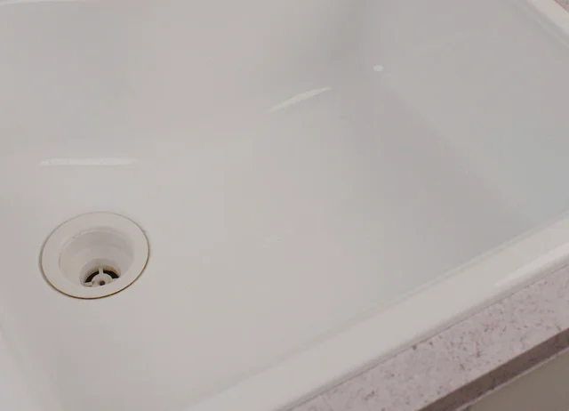 clean sink